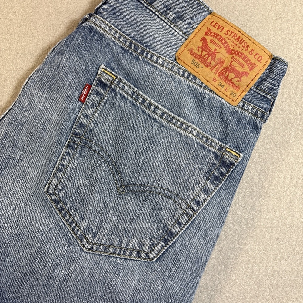Levi's 505 Jeans Mens 34x30 Blue Denim Straight Leg 100% Cotton Red Tab